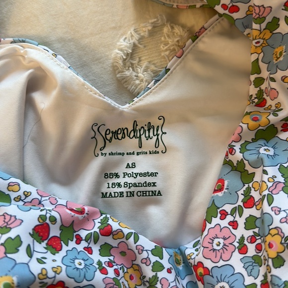 Serendipity by shrimp and grits kids women’s floral swimsuit ruffle detail small - Picture 5 of 5